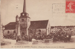 (85) ST JEAN DE MONTS. Place De L'Eglise Un Jour De Marché - Saint Jean De Monts