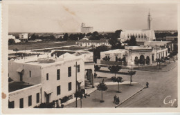 Cspm 9x14. MAROC. PORT-LYAUTEY . Vue Générale Vers L'Eglise ( Banque D'Etat Du Maroc) - Altri & Non Classificati