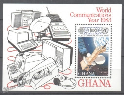 Ghana 1989 Yvert BF 136, World Communications Year, Overprinted New Value - Miniature Sheet - MNH - Ghana (1957-...)