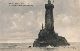 FRANCE - Le Raz-de-Sein - Le Phare De La Vieille - Vue Prise Du Raz - Carte Postale Ancienne - Ile De Sein