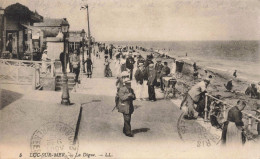 FRANCE - Luc-sur-Mer - La Digue - Animé - Carte Postale Ancienne - Luc Sur Mer