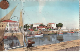 17 - Très Belle Carte Postale Semi Moderne  De   L'ILE DE RE     LA FLOTTE  Le Port - Ile De Ré