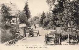 MILITARIA - En Alsace - Tranbach - La Défense Du Village - LL.  - Carte Postale Ancienne - Weltkrieg 1914-18