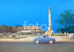 POSTCARD GUINE BISSAU  AFRICA CARTE POSTALE VOITURE RENAULT DAUPHINE - Guinea Bissau