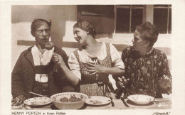 FOLKLORE - Personnages - Henny Porten In Ihren Rollen - Déjeuner - Costume - Carte Postale Ancienne - Bekende Personen