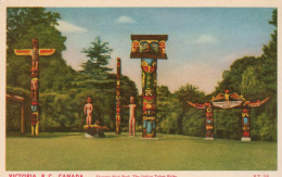 - VICTORIA, B. C., Canada - Thunder Bird Park, The Indian Totem Poles - Scan Verso - - Victoria