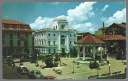 (PAN) CP Independence Plaza Whith The Municipal Palace,Post And Telegraph Building,Panama City,animé,autos époque Unused - Panama