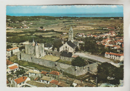 CPSM NOIRMOUTIER (Vendée) - Vue Aérienne : La Château Et L'Eglise - Noirmoutier