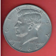 MEDAILLE UNITED STATES OF AMERICA HALF DOLLAR 1964 JOHN FITZGERALD KENNEDY IN GOOD WE TRUST LIBERTY - Autres & Non Classés