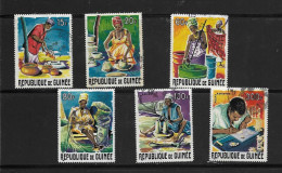 GUINEE 1965 ARTISANAT YVERT N°238/241  OBLITERE - Autres & Non Classés