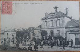 ROISSY LA MAIRIE SORTIE DES ÉCOLES. - Roissy En France