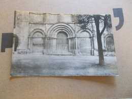 Delcampe - FACADE ROMANE DE L EGLISE DE JONZAC ( 17 Charente Maritime ) VUE GENERALE - Jonzac