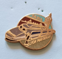 Pin's TGV Train Paris Lyon Marseille Ballard Doré à L'or Fin - TGV