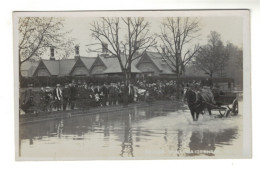 DH1632 - BERKSHIRE - BRIDGE ROAD - FLOOD AT MAIDENHEAD - BRIDGE STREET  - "BILL SERIES"  - Autres & Non Classés