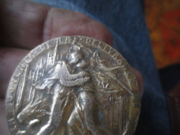 MEDAILLE En Souvenir De La Delivrance METZ A SES LIBERATEURS 19 NOVEMBRE 1918 - 1914-18