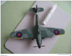 Maquette Plastique  " Avion Militaire HURRICANE MK1 - RAF "  - Montée  éch : 72ème - Détaillée Et Complète.TB. - Aerei