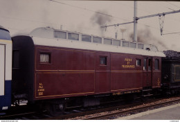 Photo Diapo Diapositive Slide Train Wagon Postal Ancien De L'AJECTA Le 18/06/1995 VOIR ZOOM - Diapositives