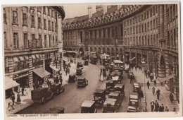 London - The Quadrant Regent Street - & Old Cars - London Suburbs