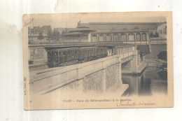 Paris, Gare Du Métropolitain à La Bastille - Public Transport (surface)