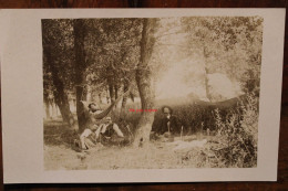 Carte Photo 1900's Famille Pique Nique Femme Dans Hamac Sieste Vintage Print - Places