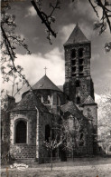 Arpajon - La Place De L'église - Arpajon