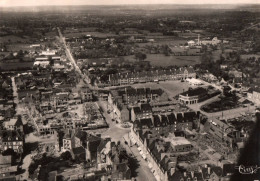 St Hilaire Du Harcouët - Vue Aérienne Sur La Rue De Mortain , La Place Louis Delaporte - Saint Hilaire Du Harcouet