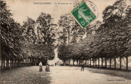 N°115233 -cpa Châtelaudren -la Promenade Du Château- - Châtelaudren