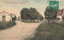 Le Plessis Trévise * Place Des Fêtes * Enfants Villageois - Le Plessis Trevise