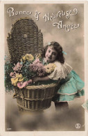 FÊTES & VŒUX - Bonne Et Heureuse Année - Petite Fille Et Des Fleurs - Colorisé - Carte Postale Ancienne - Andere & Zonder Classificatie