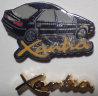 Lot De 2 Pin's CITROËN XANTIA Noir Signé EMC + Logo Xantia - Citroën