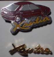 Lot De 2 Pin's CITROËN XANTIA Bordeau Estampillé EMC. Zamac. + Logo Xantia - Citroën