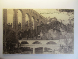 Carte Postale Roquefavour (13) Les Trois Ponts (Petit Format Noir Et Blanc Non Circulée ) - Roquefavour