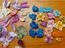 FLEURS BRODERIE à La Main Bouquet De Fleurs à Coudre  1928 - Encajes Y Tejidos