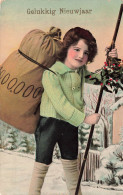 FÊTES ET VOEUX - Nouvel An - Un Enfant Portant Un Grand Sac Sur Son Dos - Colorisé - Carte Postale Ancienne - Nouvel An