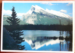 MOUNT RUNDLE VERMILLION LAKES PHOTO DON HARMON - Autres & Non Classés