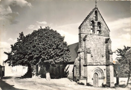 St Sétiers * La Place De L'église Du Village - Andere & Zonder Classificatie