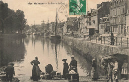 Quimper * Vue Sur Le Port Et Le Quai * Lavoir Laveuses * Coiffe - Quimper