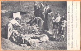 CPA MILITARIA  - Guerre 14-18 - TOMBE ANGLAISE FLEURIE PAR DES PAYSANS FRANCAIS - Cachet Du 5ème RAP (1910/1919) Au Dos - War Cemeteries