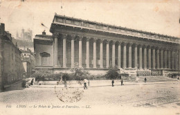 FRANCE - Lyon - Le Palais De Justice Et Fourvière - LL - Carte Postale Ancienne - Andere & Zonder Classificatie