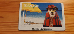 Phonecard Unknown Origin With New Zealand Sticker, L&G 251A - Dog - Origine Sconosciuta