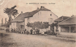 Montoille * La Place Du Village * Enfants Villageois - Autres & Non Classés