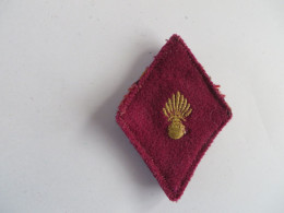 Insigne Militaire. Losange Du Service Santé Des Armées - Ecussons Tissu