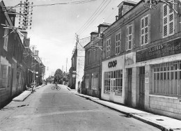 Clugnat * La Rue Principale Du Village * Poste Ptt - Other & Unclassified