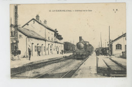 LA GUERCHE SUR L'AUBOIS - Intérieur De La Gare (train ) - La Guerche Sur L'Aubois