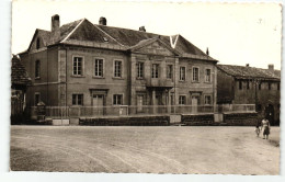 15 - Saint Mamet - La Mairie - Saint-Mamet-la-Salvetat