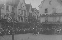 60-BEAUVAIS- CARTE-PHOTO-  DEFILE DU 14JUILLET - Beauvais