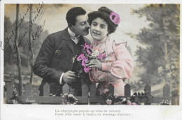 SERIE 4 CARTES FANTAISIE ANNEE 1900 -  COUPLE     A  LEGENDE  :  POEME LANGUAGE DES FLEURS  -  CIRCULEE - Colecciones Y Lotes