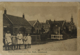 Dinteloord (N - Br.) West Voorstraat Met Ger. Kerk (geanimeerd) 192? Sleets! - Andere & Zonder Classificatie