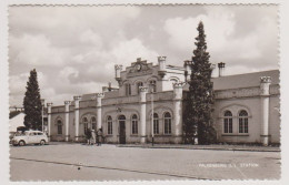 Valkenburg - Station - Miniem Scheurtje In Rechterrand - Valkenburg