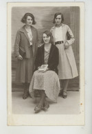 SAUZE VAUSSAIS - Carte Photo Portrait De 3 Femmes Début XXème "Souvenir De.. à La Chaillochère De BLANZAY -Photo CLUZEAU - Sauze Vaussais